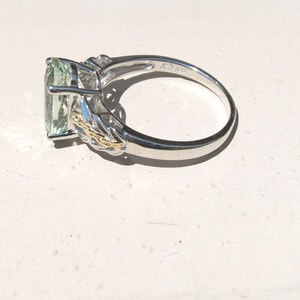 peridot ladies gold ring 18k image 4