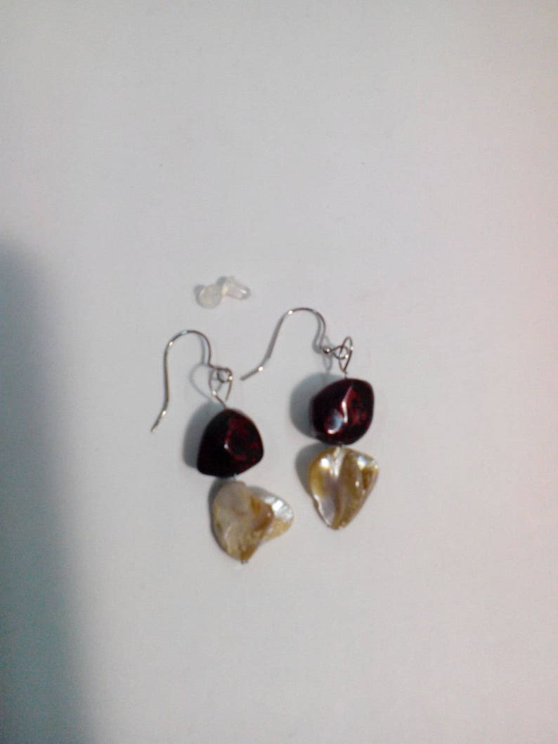 Set-Bracelet /& Earrings Artisan Made Stones WhiteBrownRed Shell Stretch OOAK Choice of Size of bracelet and style of earrings