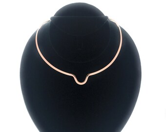 Shiny Copper Notched With A Scoop In The Center Choker Collar Necklace Wire