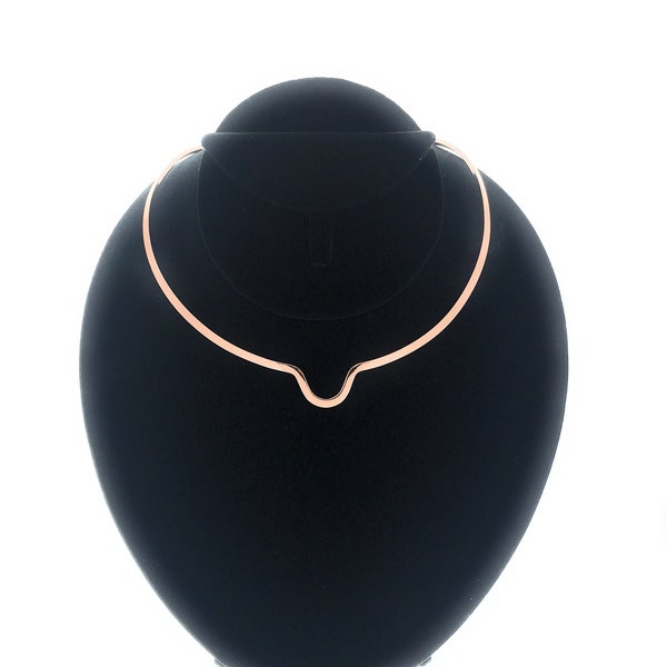 Shiny Copper Notched With A Scoop In The Center Choker Collar Necklace Wire