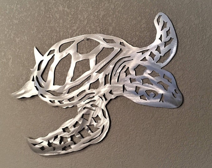 Metal Sea Turtle Wall Art – Hawaiian and Florida Keys Beach House Decor – Aluminum Tropical Ocean Artwork for Indoor or Outdoor Display