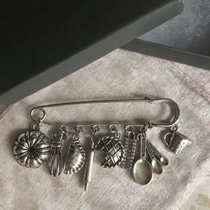 Baker Pastry Chef Kilt Safety Pin Jewelry Baking Charms: Bundt Cake Pan, Whisk, Pierogi, Rolling Pin, Pie, Chocolate, Measuring Spoons Cup image 6