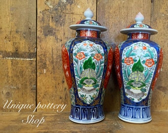 花瓶ペア 明治時代（1886-1912）の蓋付きアンティーク花瓶のペア - Etsy 日本