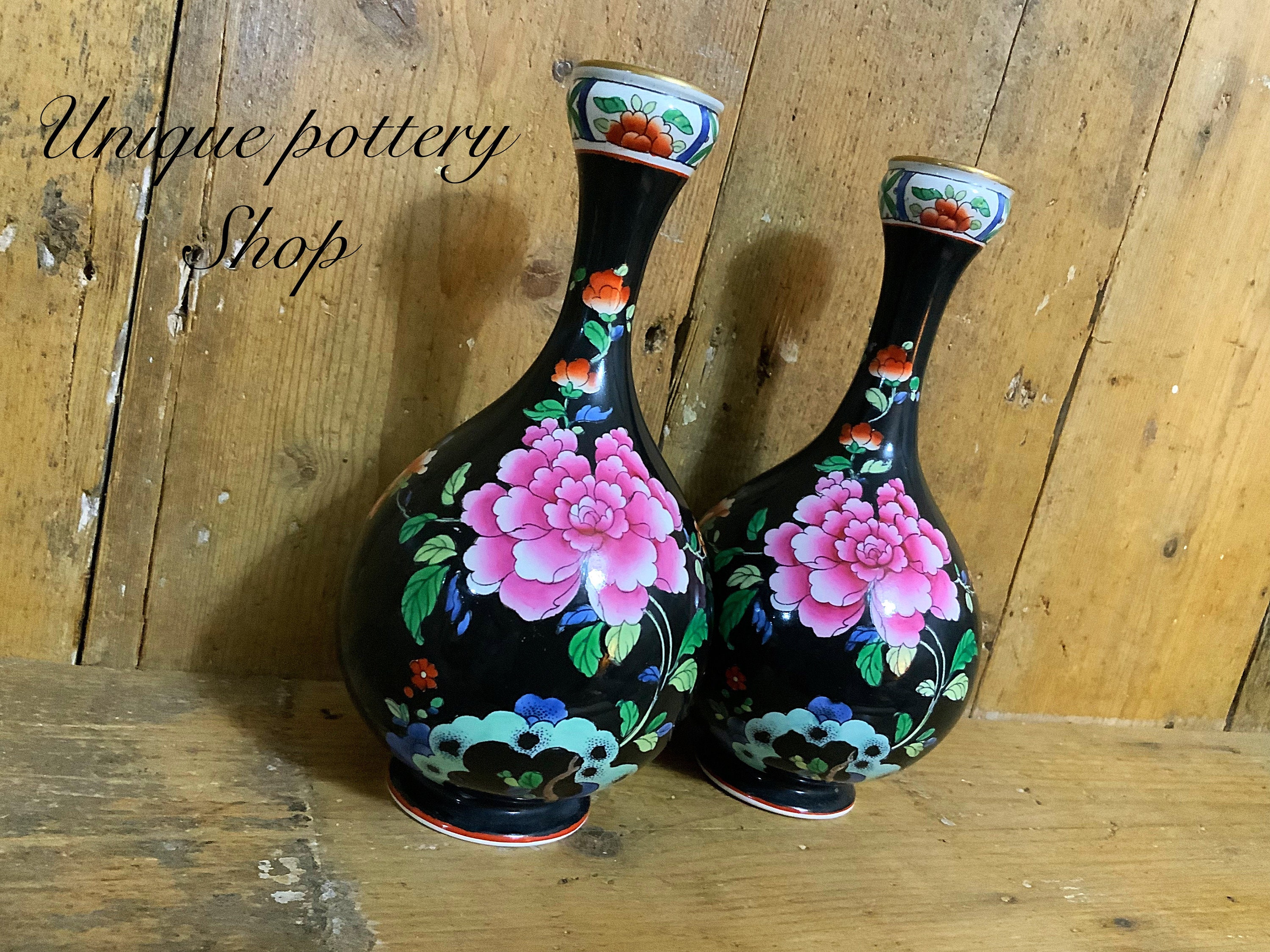 美しいイギリスのアンティークのニンニク型の花瓶のペア - Etsy 日本