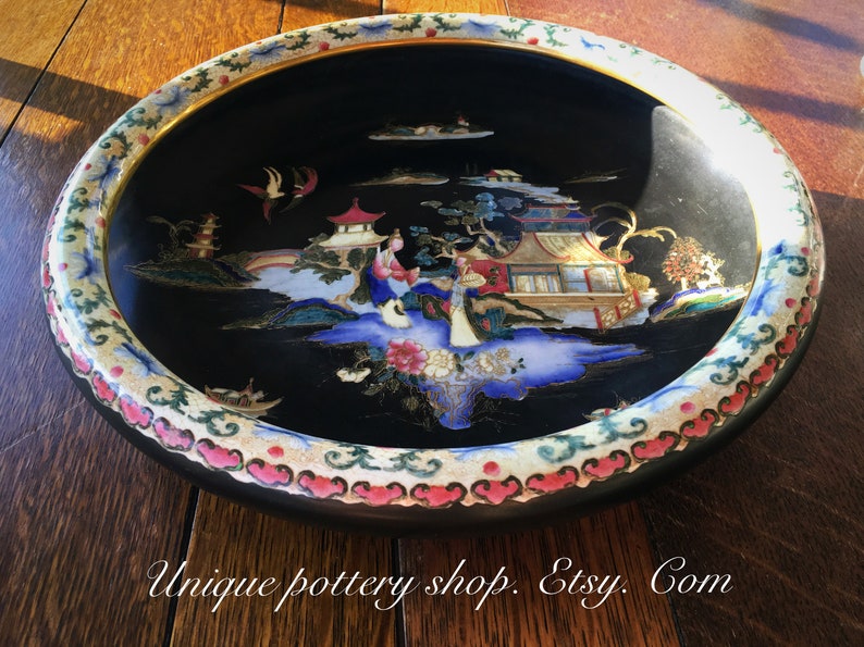 floating bowl in English Carltonware chinoiserie \u201cmakado\u201d black, A fantastic
