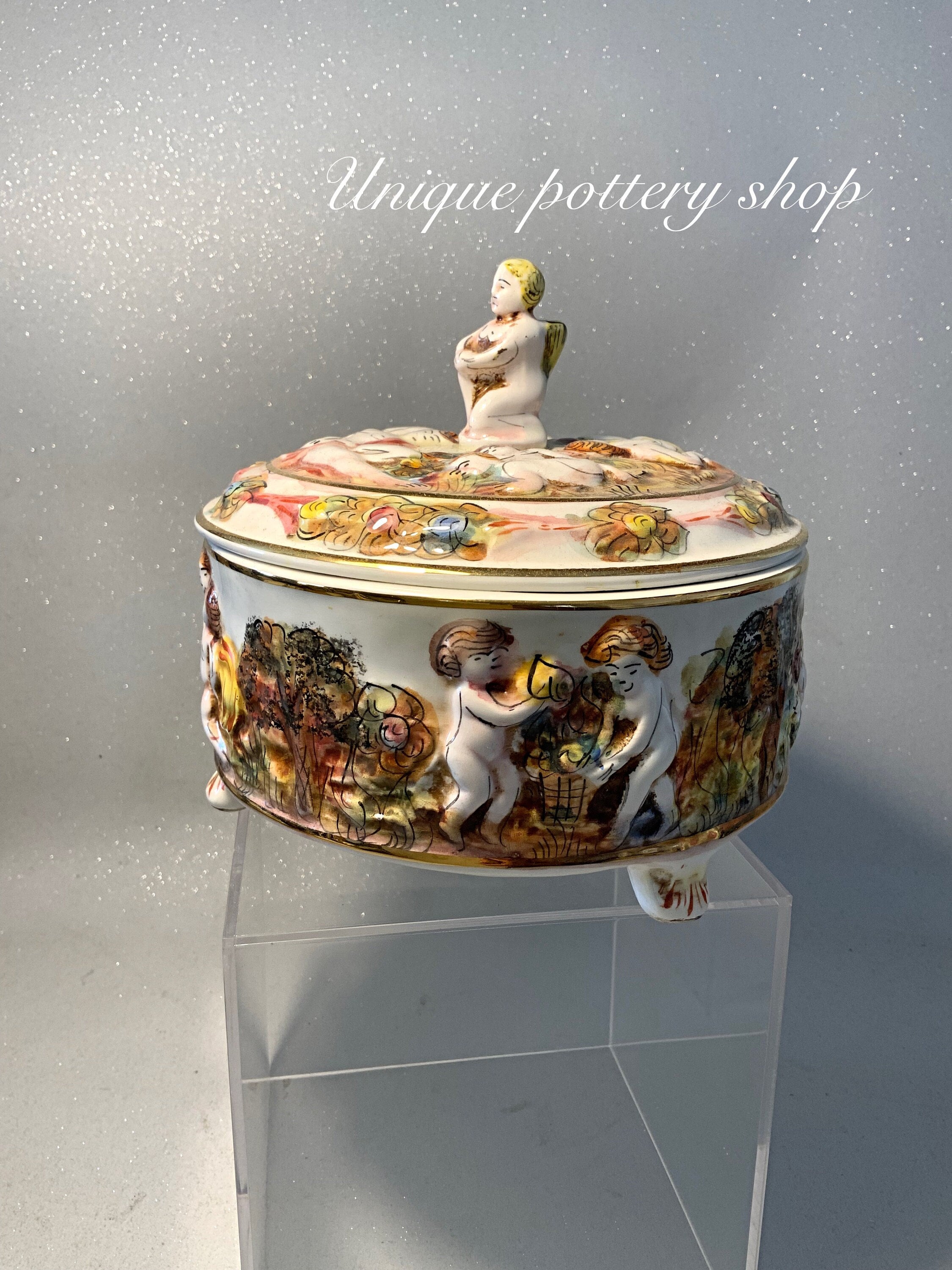 カポディモンテ ピエロと犬の置物 カポディモンテ ピエロと犬の置物