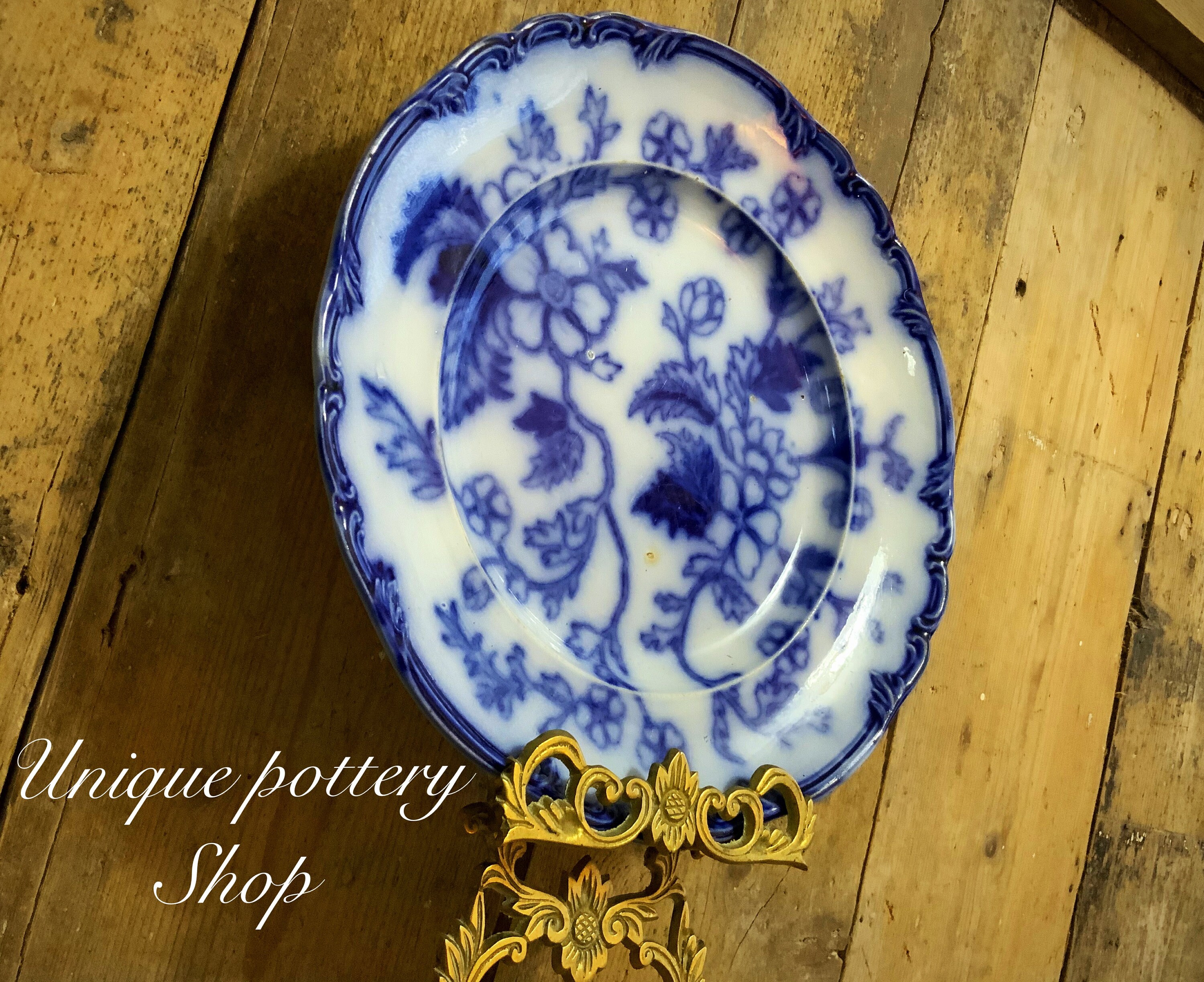 Una atractiva placa de gabinete azul de flujo 19 de Wedgwood | Etsy