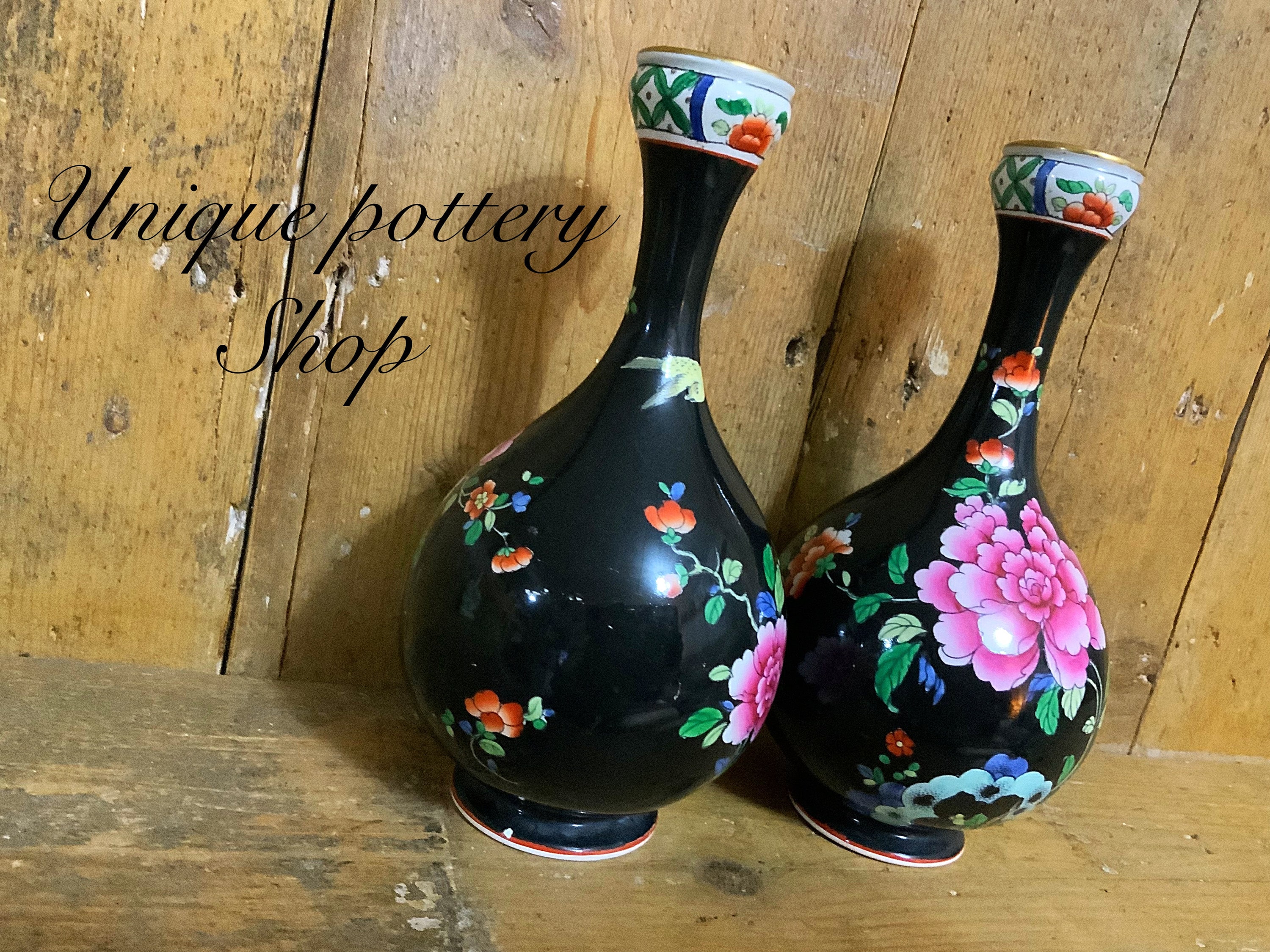 美しいイギリスのアンティークのニンニク型の花瓶のペア - Etsy 日本