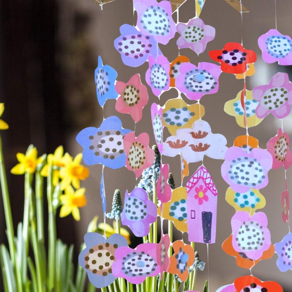 Summer DIY decor • hanging mobile •  bright floral hanging decoration • quick and easy to make •