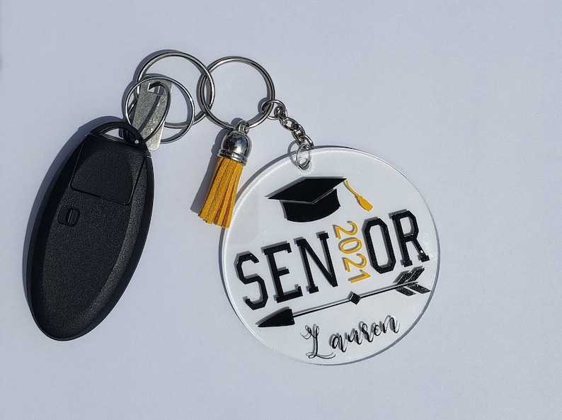 Bulk Graduation Gifts 2021 : Senior Year Graduation Class Of 2021 - Graduation Class Of ... - Gifts that come with a large degree of thought don't necessarily need a high price tag.