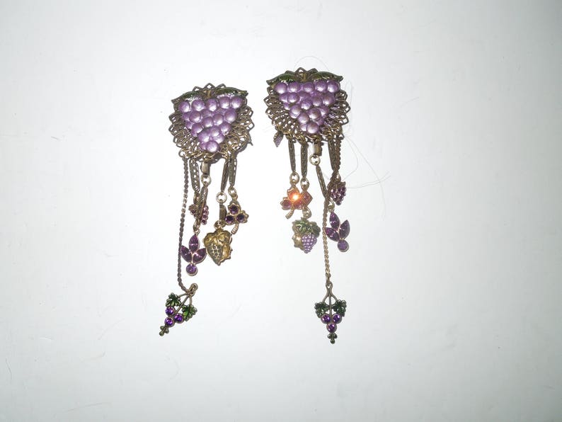 Vintage ExpressLimited Antique Brass Grape Theme Long Dangle Clip Earrings with Crystals