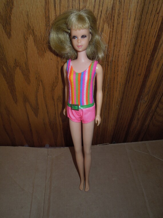 barbie with bendable arms and legs