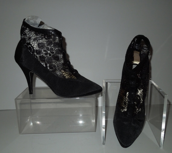 Express sales black heels
