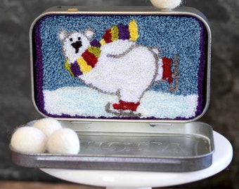 Snowball’s Smooth Skating Punch Needle Pattern & Fabric