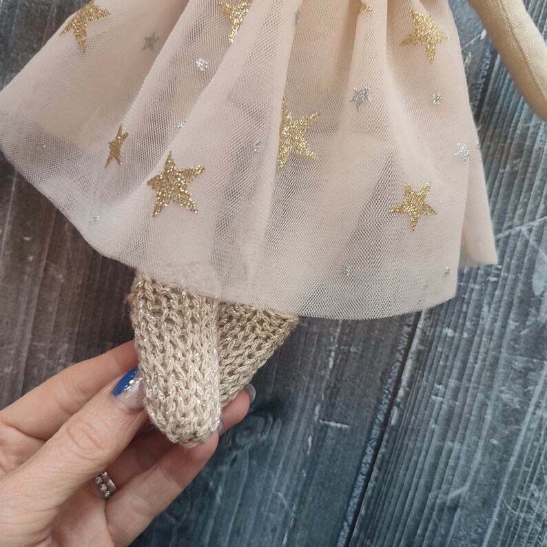 Personalisierte Stoffpuppe Mädchen mit Tüll Kleid Handmade Stoffpuppe Mädchen mit weißen Wimpern Kleinkind Textilpuppe Bild 7