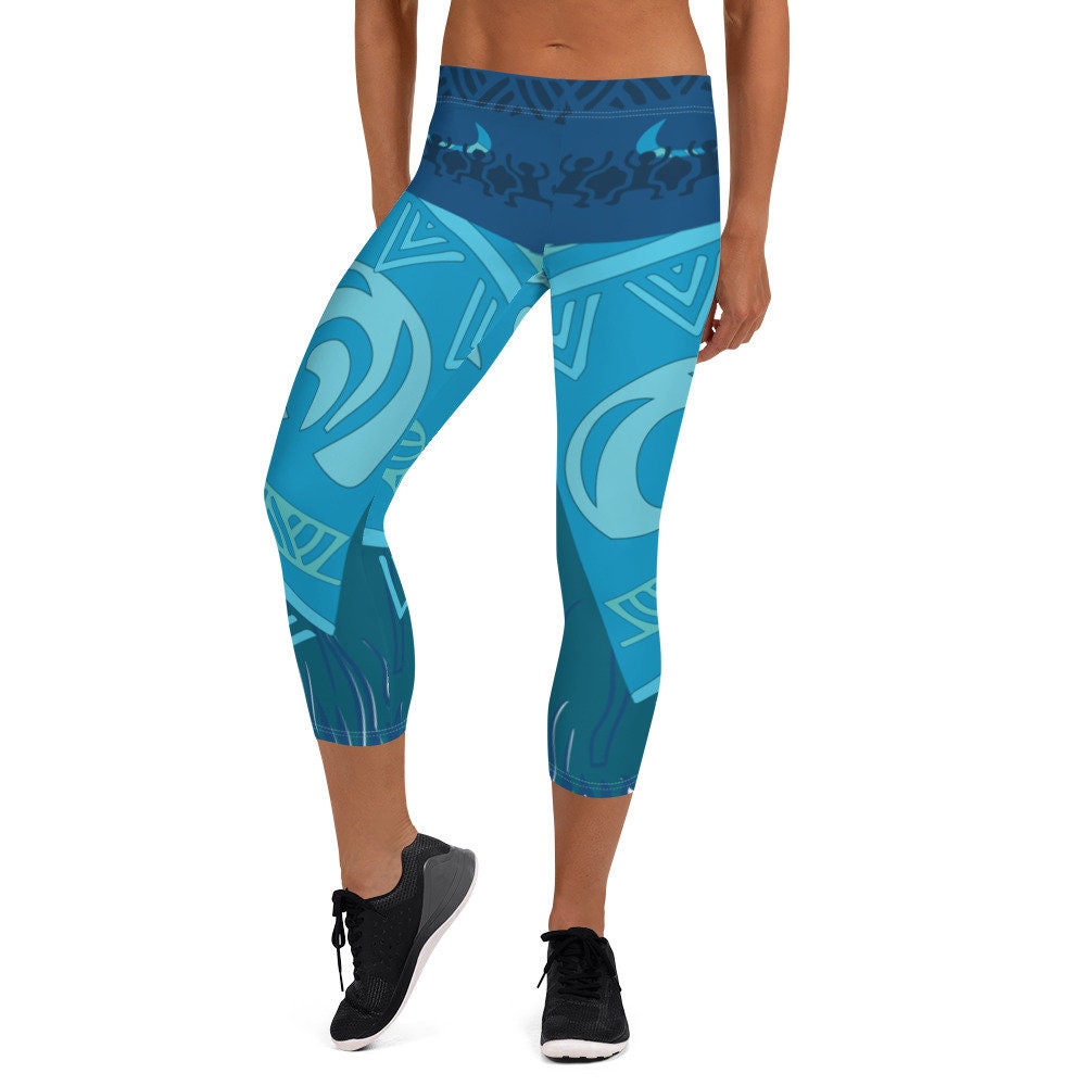 Polynesian Sting Ray Capri Leggings