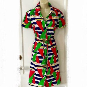1970’s Vintage SailBoat Print Cotton Shirt Dress - Red/Green Sailboat Print Short Sleeve 1970s Belted Cotton Shirt Dress by JAMISON Boutique