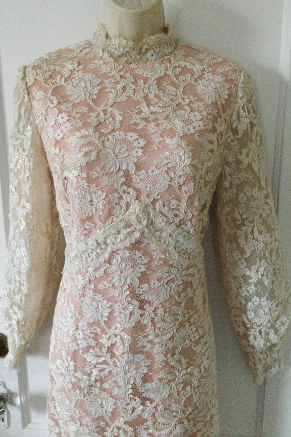 Pink/Ivory Vintage Lace (Wedding) Dress - Pink/Iv… - image 7