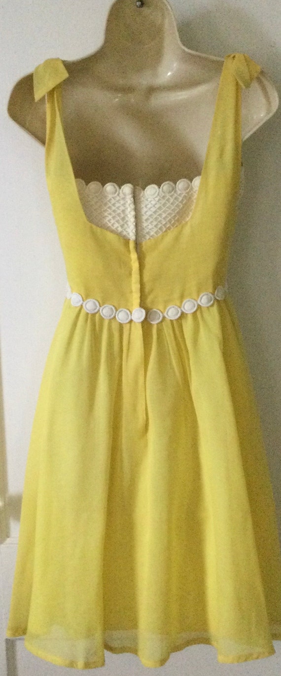 Yellow EMMA DOMB Crochet 1960’s Dress - Yellow Ti… - image 2