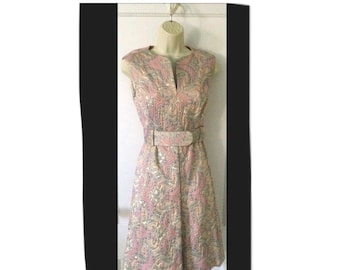 VICTORIA ROYAL Pink/Beige Brocade 1960’s Vintage Dress - Pink/Beige/Gold Paisley Brocade 1960’s Vintage Belted Victoria Royal Shift Dress