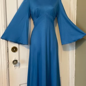 saks fifth avenue blue dress Vintage 80s Blue Black Silk Floral Drop Waist Long