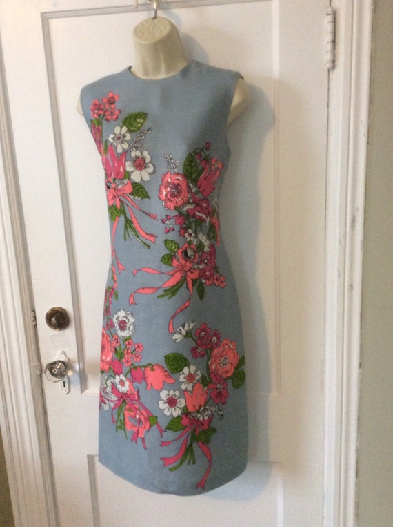 Grey Floral 1960’s Vintage Shift Dress - Grey/Pin… - image 10