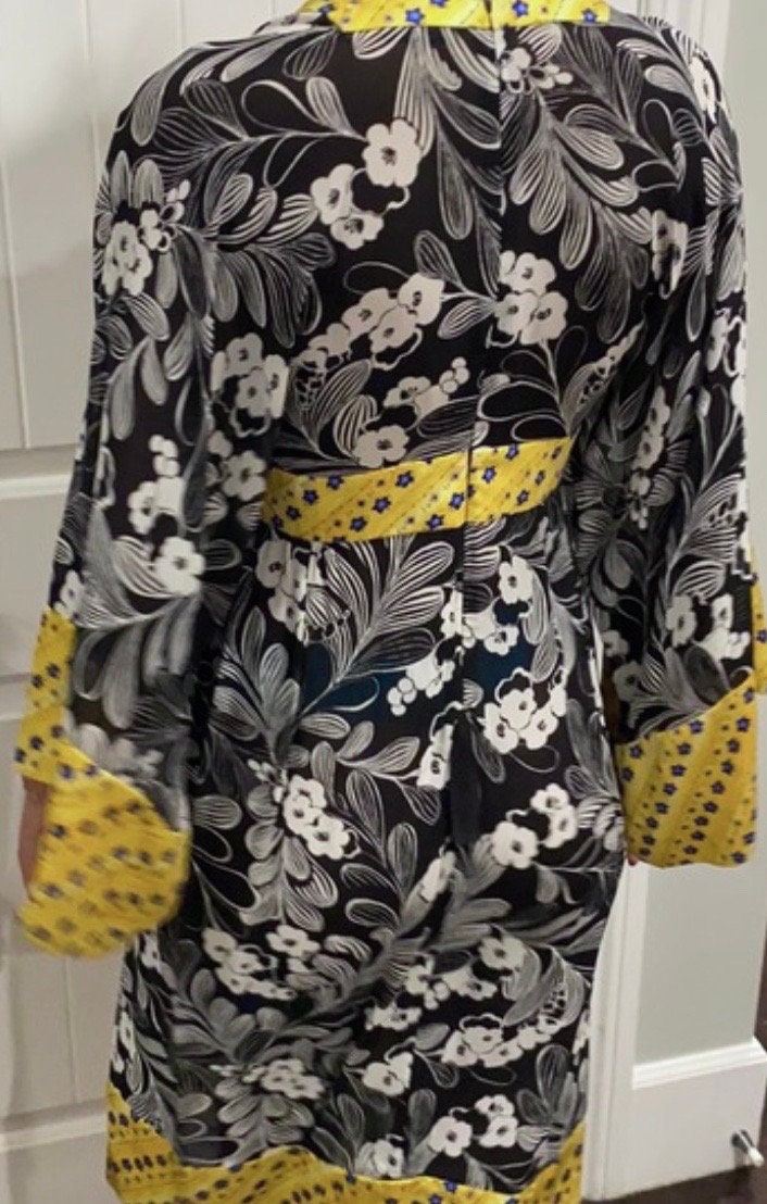 2000's Y2K DURO OLOWU Black/white/yellow Floral Dress 2000's Y2K DURO OLOWU Black/white/yellow Floral Dress