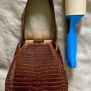 Vintage 1950s Croc Leather Bag - UNIKEL'S Brass Frame Single Strap Handbag bild 8