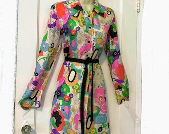 1970s Vintage Silk Floral Shirt Dress - Flower Power Print