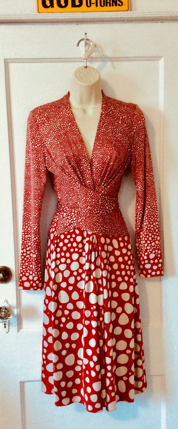 バッグと財布 Issaワンピース ひざ丈ワンピース Www Abtrs Com