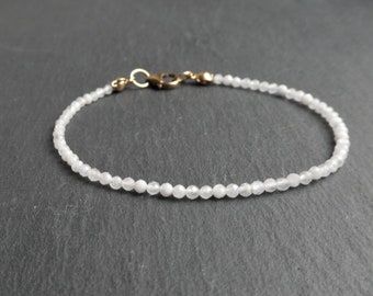 Natural Moonstone stackable Bracelet | Gold filled gemstone bracelet with faceted moonstone beads | Moonstone gold | Gold filled