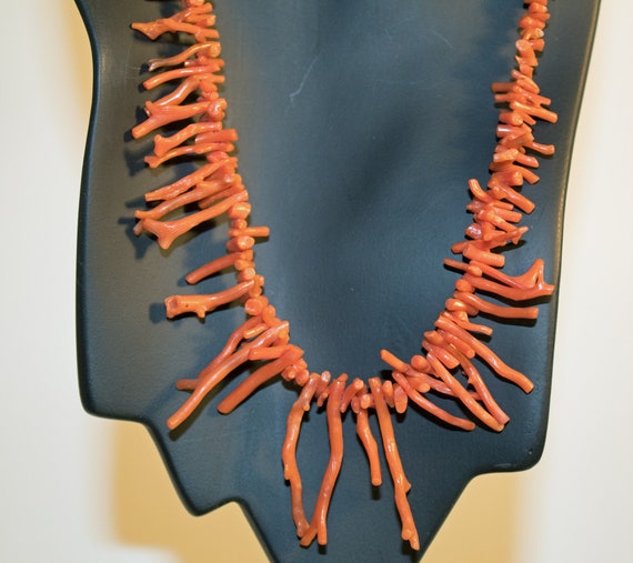 1940's Salmon Coral Set - image 2