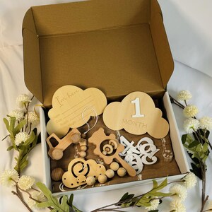 Baby Gift Box, Baby Shower Gift Box, Baby Gift Box Set, Baby Girl Present, Welcome Baby Gift, Newborn Gift Set, Baby Shower Gift Basket