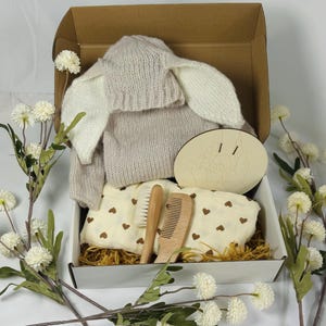 Baby Gift Box, Baby Shower Gift Box, Baby Gift Box Set, Baby Girl Present, Welcome Baby Gift, Newborn Gift Set, Baby Shower Gift Basket