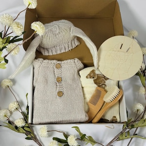 Baby Gift Box, Baby Shower Gift Box, Baby Gift Box Set, Baby Girl Present, Welcome Baby Gift, Newborn Gift Set, Baby Shower Gift Basket