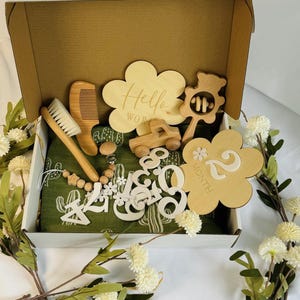 Baby Gift Box, Baby Shower Gift Box, Baby Gift Box Set, Baby Girl Present, Welcome Baby Gift, Newborn Gift Set, Baby Shower Gift Basket