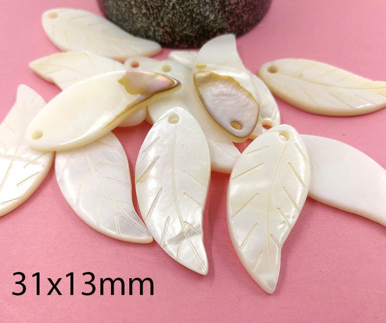 20pcs 31x13mm Natural Freshwater Shell Leaf Charms Fresh Water Shell Leaf Charms