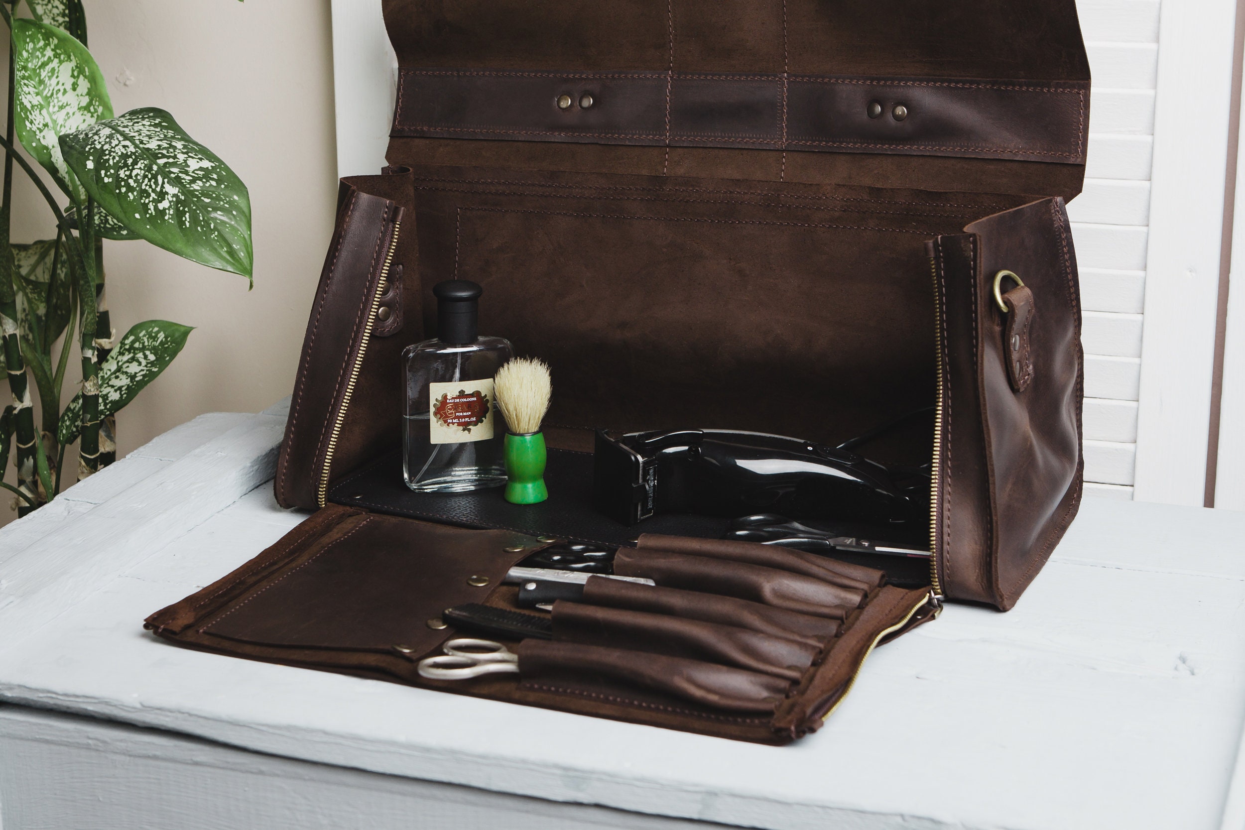 Friseur-Werkzeugtasche TOP Aus Kunstleder – Braun, Ca. 20x13x4 Cm, Mit Verstellbarem Gurt Für Kämme & Bürsten
