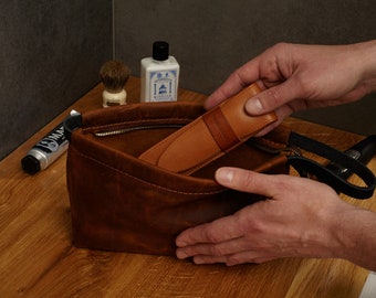 Large cosmetic bags, Leather Dopp Bag, Personalised toiletry bag, leather travel case, Custom Dopp Kit, Toiletry Organizer, toiletries bag