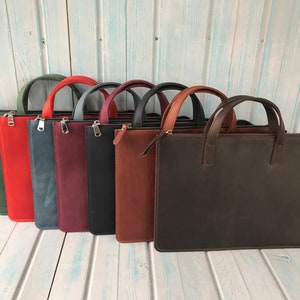 Schlanke Laptop Tasche aus Leder: Personalisierte MacBook Hülle Bild 9