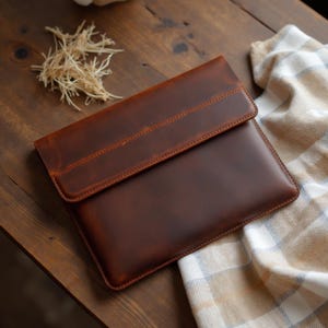 Custom Leather Laptop Sleeve Perfect Gift for IT Specialists & Tech Lovers Personalized Leather Laptop Case Stylish  Protective Gift