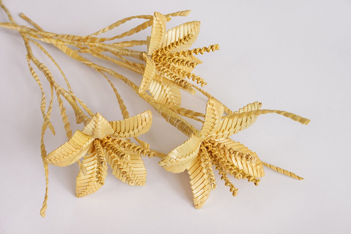Flowers made of natural straw Bouquet straw flowers Woven Etsy