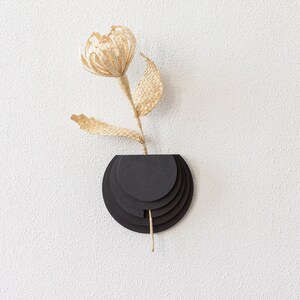 Alleen wandvaas. Houder voor droogbloemen Houten wanddecoratie Minimalistische vaas Geometrisch wanddecor Vaas voor droogbloemen en stelen afbeelding 7