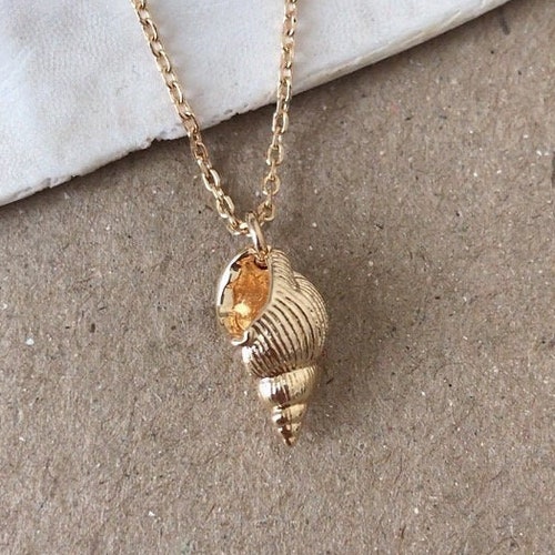 Seashell Necklace Pendant Gold Filled 
