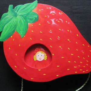 Erdbeere, Erdbeermädchen, bewegliches Holzbild, Wanddeko