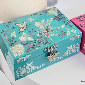 Bomano Handmade Rectangle Mother of Pearl Jewelry Box Organizer Mint color : Friend&Wedding Gift Butterfly Floral Pattern Korean Lacquerware