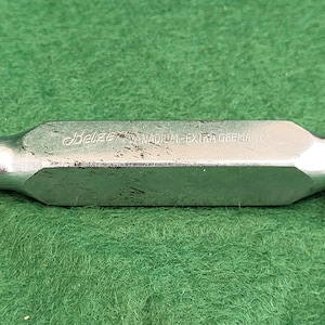 Vintage Belzer Offset 4 Way Screwdriver. Unusual Vintage German Screwdriver - Belzer - Vanadium Extra-Germany - No 2050/7 Belzer Screwdriver