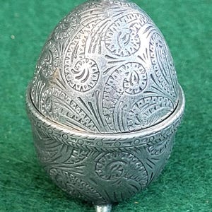Vintage A.E.W. Pewter Egg Thimble Holder. A.E. Williams Ornate Pewter Thimble Egg With Antique Silver Thimble With 1928 Birmingham Marks.