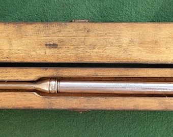 Vintage Reifendruckmesser im Original Holzkoffer. Vintage Schrader Service Reifendruckmesser.