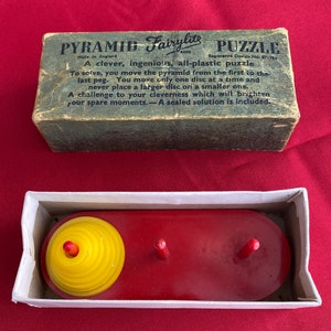Vintage Pyramid Puzzle By Fairylite. 1950&#39;s Fairylite Pyramid Puzzle, Complete, In Original Box, With Solution. Pyramid Puzzle Solution.